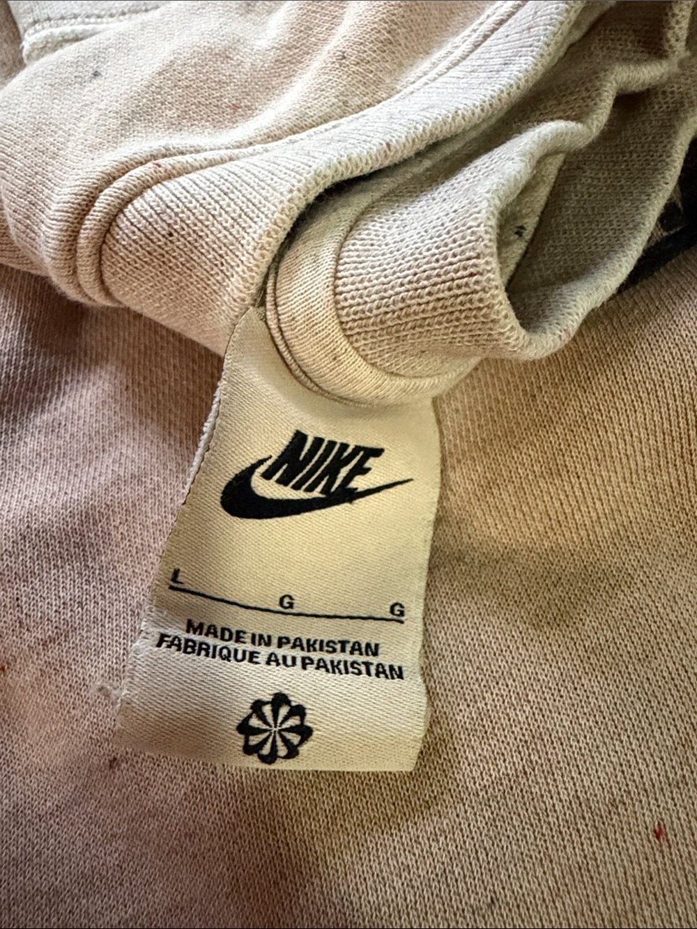 Nike Men’s Crewneck Tan - Picture 2 of 2